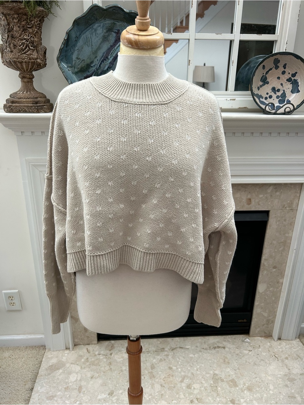 Free People Oatmeal Cream pattern-Textured Cropped Crewneck Sweater